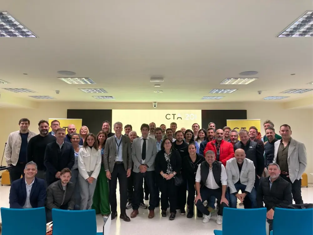 Foto Grupal en la Corporación Tecnológica de Málaga- WaveBI